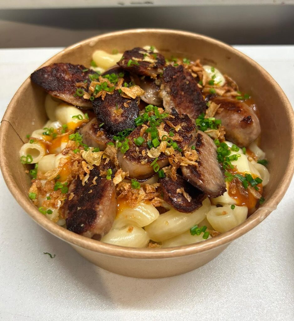 curry wurst mac n cheese